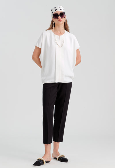 Solid Trouser With Pleats At Waist